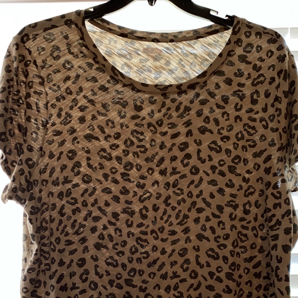 Cheetah Old Navy shirt